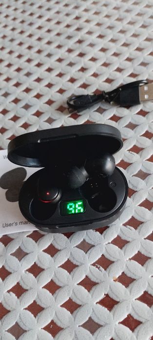 Блутут       слушалки