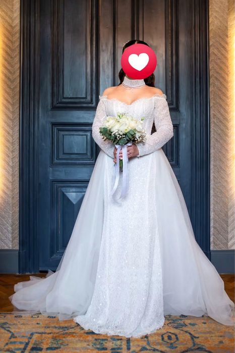 Vand rochie de mireasa
