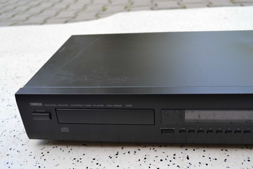 Cd player Yamaha CDX 550 E