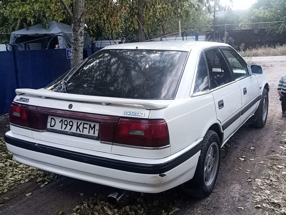 Продам машину Мазда 626