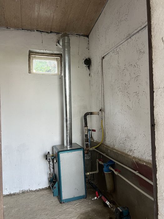 Жер үй сатылады !