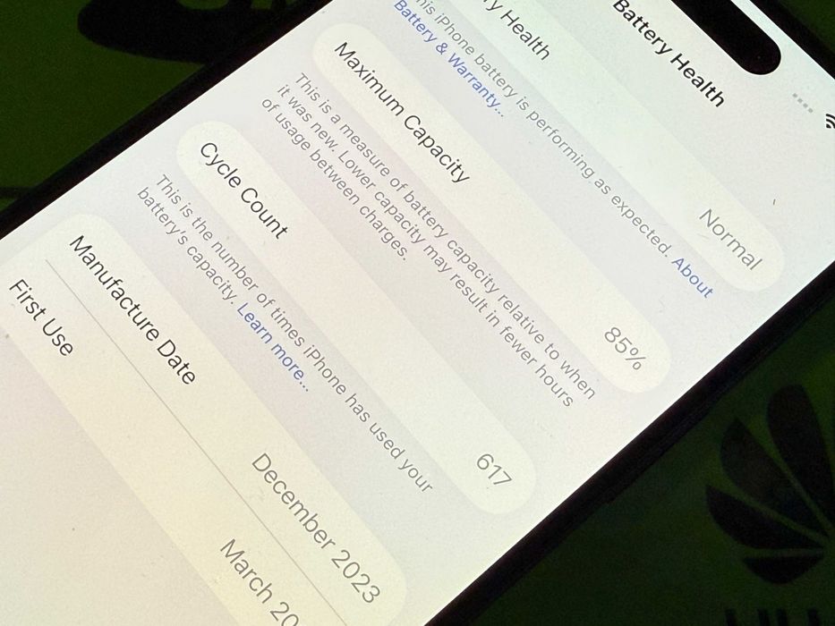 iPhone 15 256gb фабрично отключен.Гаранция