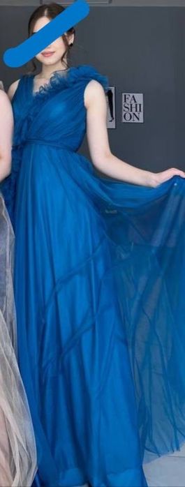 Шикарное вечернее платье