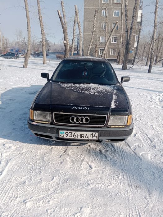 Продам Ауди 80б4 не дорого стоит газ