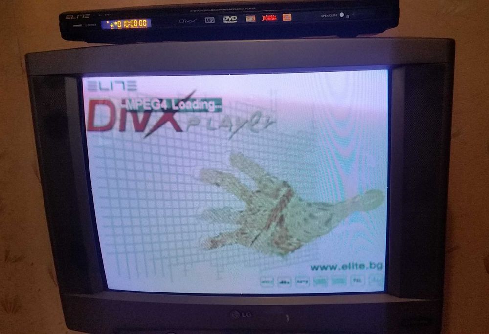 ТЕЛЕВИЗОР " L G " - 53ст / 21" .