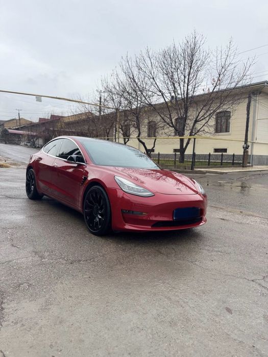 Tesla Model 3 2018