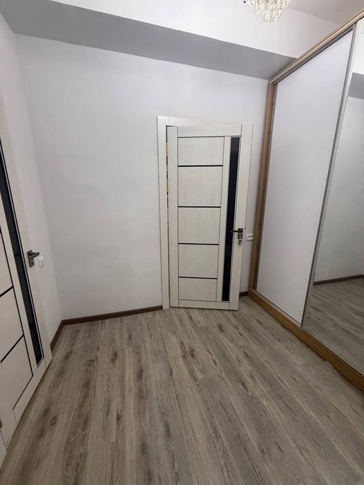 1хоналик 5каватда 8каватлик янги лифтлик уйнинг, Эксковаторный
5-қават