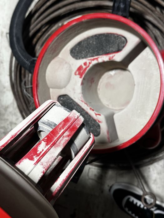 Пылесос бу хорошем состояние