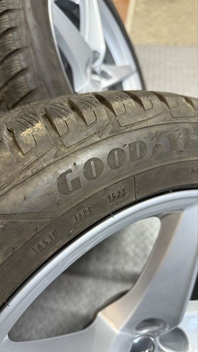Оригинални 5х112 18” Audi S5 със зимни гуми