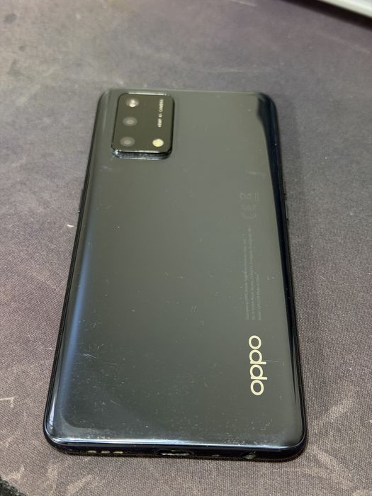 Продается телефон oppo a40.