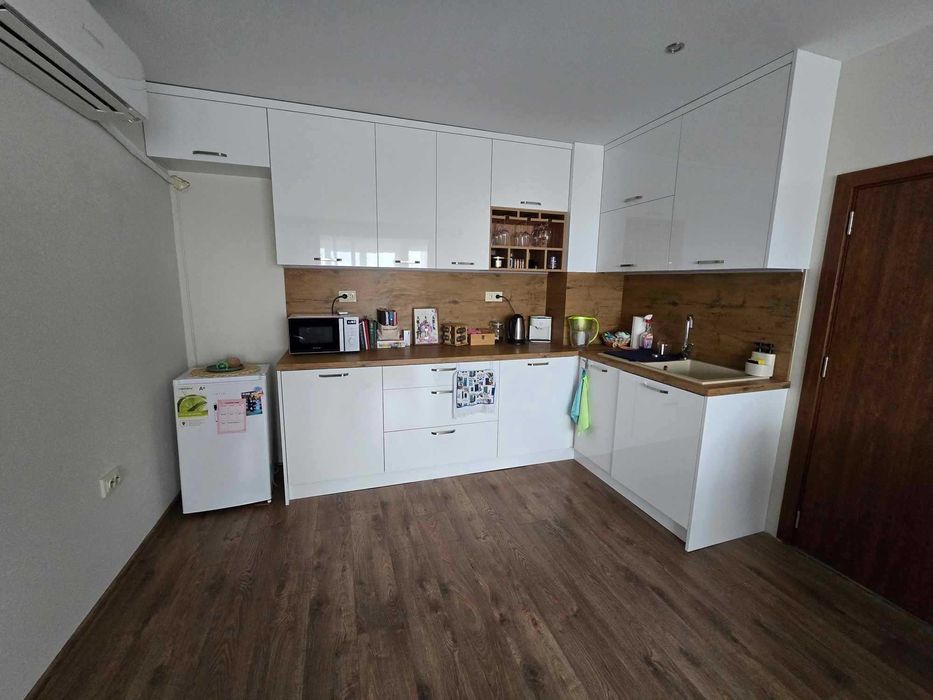 Отличен двустаен кв. Бузлудба