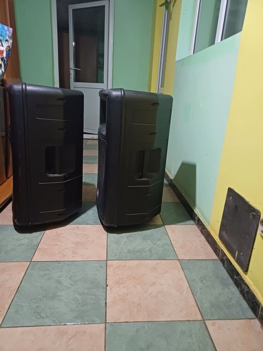 Boxe rcf cu sau fără difuzoarele de  medii bas   fbt behringer