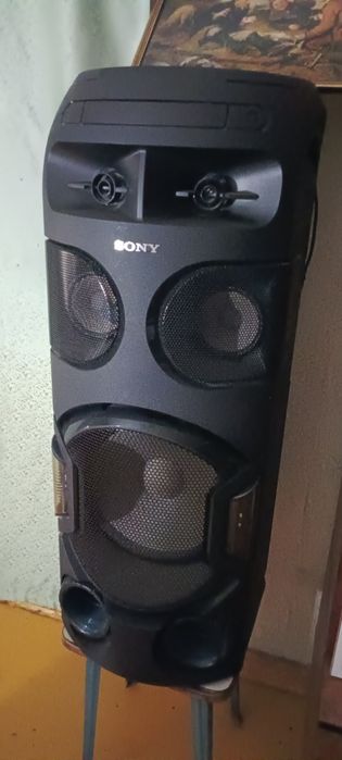 Колонка (Sony). 1000 wat мощность. Светомузыка, спец. эффекты,