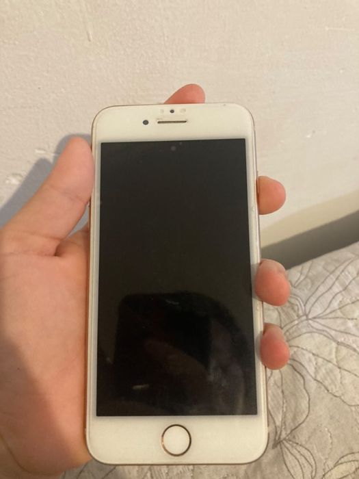 iPhone 8  Память 64гб