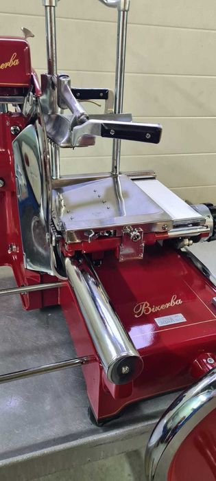 Mașină manuala de feliat șuncă