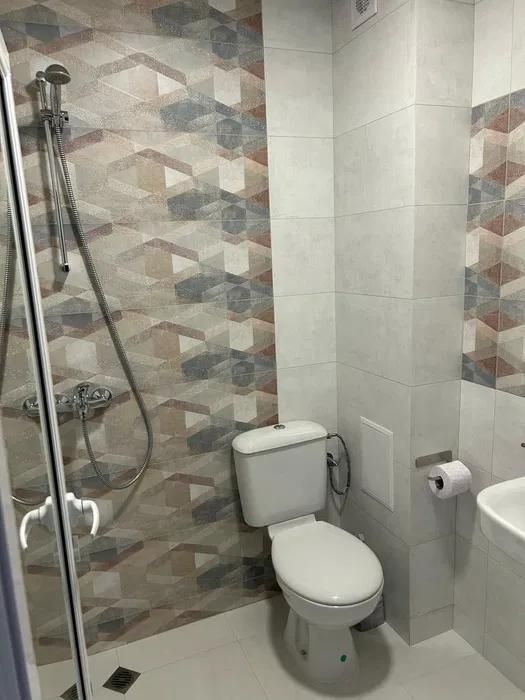 Дава се под наем Двустаен апартамент в Варна, Център - 60 кв.м за 400 € - Снимка #5