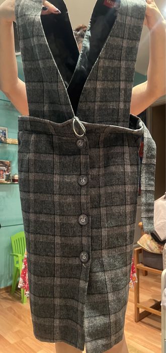 Продам женские платья