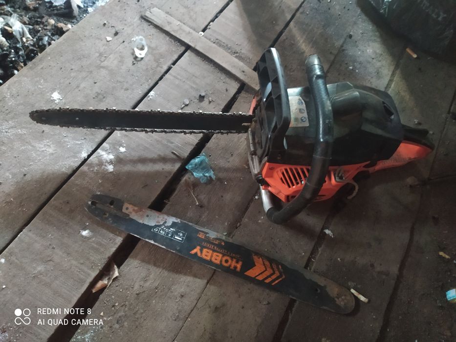 Бензопила в рабочем состоянии