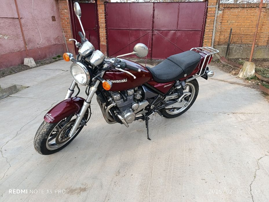 Kawasaki Zephyr 550