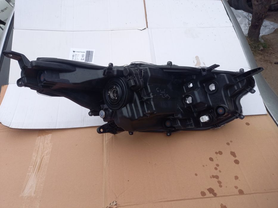 Far stanga Toyota Yaris XP210 2020 2021 2022 2023 2024