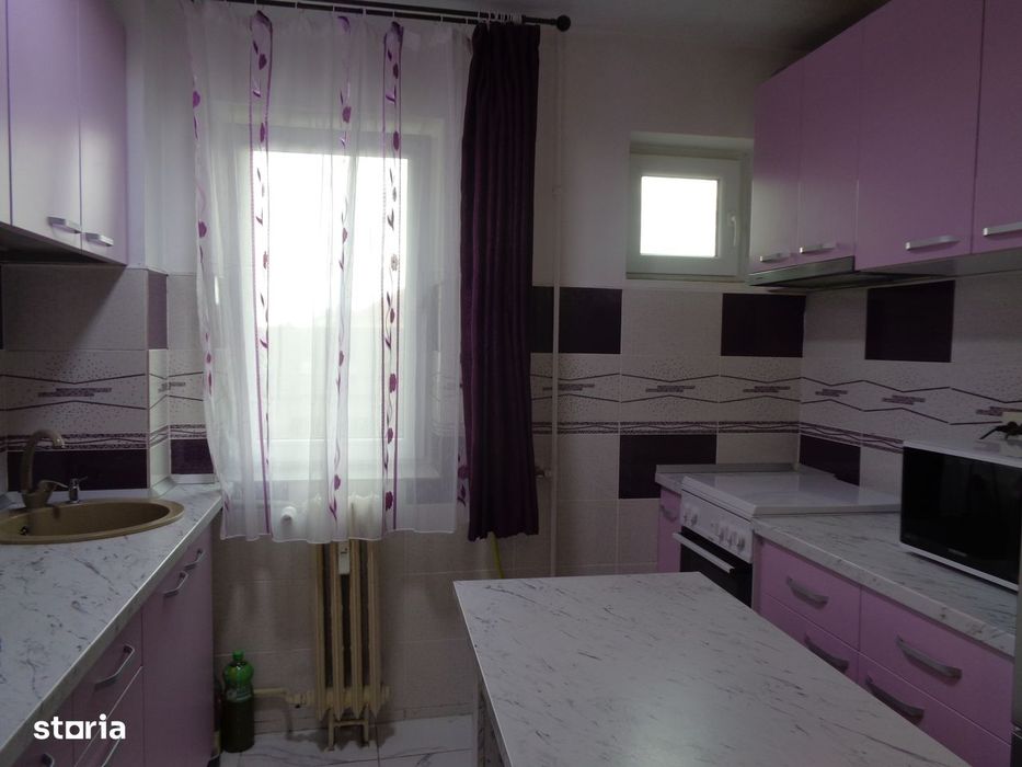 Apartament 2 camere decomandat 60 mp etaj 2 Podgoria la cheie