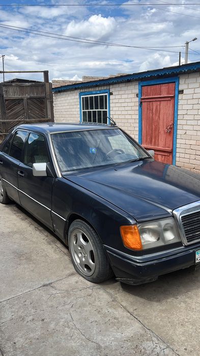 Продам легковую машину