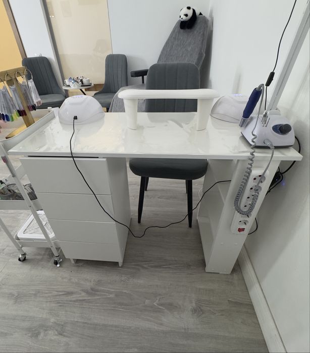 Стол  компьютерный/маникюрный
