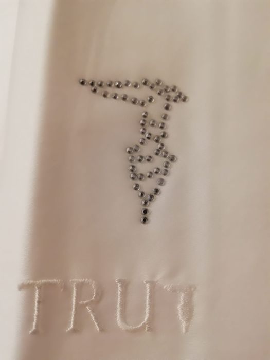 Lenjerie de pat Trussardi Swarowski de lux nou in cutie
