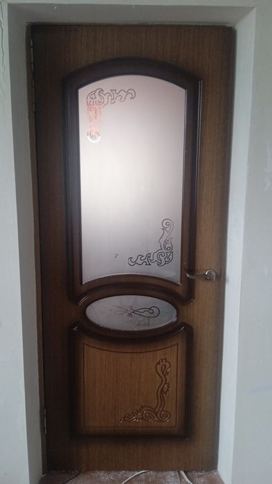 Есіктер бар ішкі