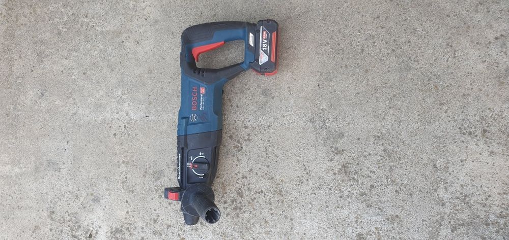 Rotopercutor Bosch 18V-26 D