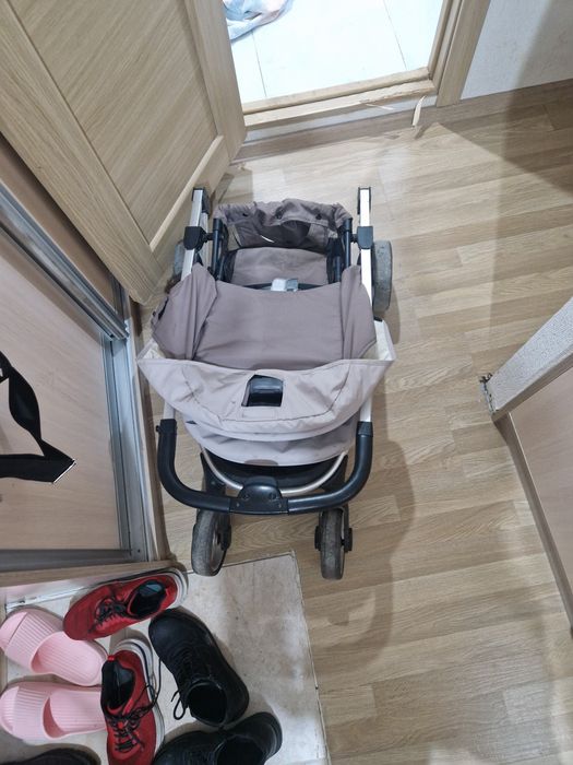 Коляска прогулочная