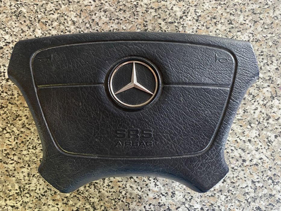 Airbag с хром емблема за Мерцедес W124 / E-class и ляв стоп за CL W215