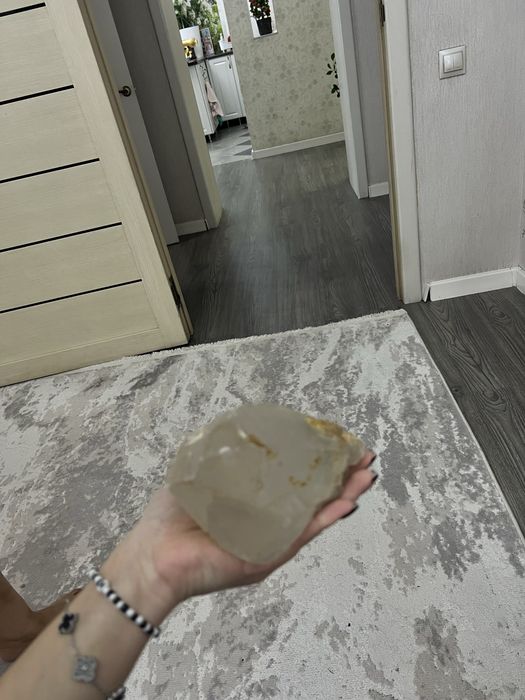 Продам горный хрусталь