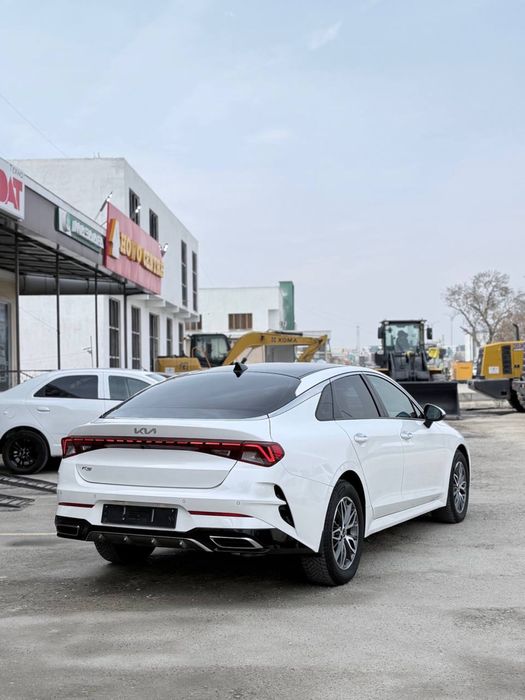 Срочна янги Kia K5 2,5 Обьем фулл без люка 2022га 2023 сотилади