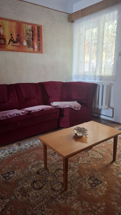 Apartament la Casa de închiriat spatios aprox.100mp