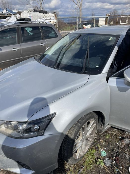 Laxus ct200h на части 2012 година