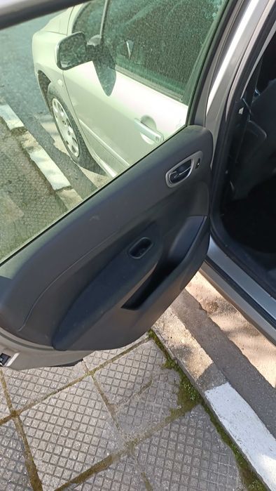 Peugeot 307 SW  1.6 бензин