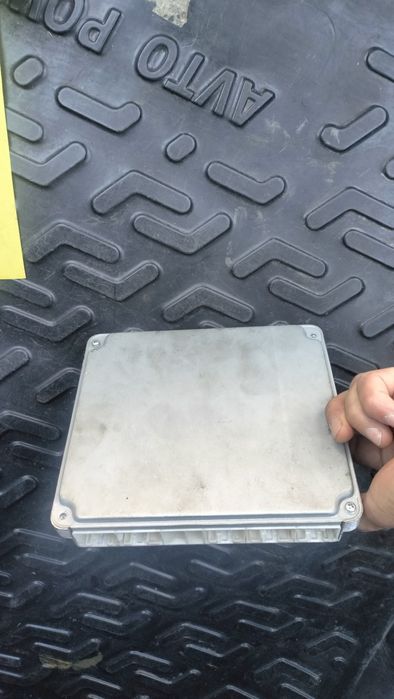 Компьютер на тоута Авенсис