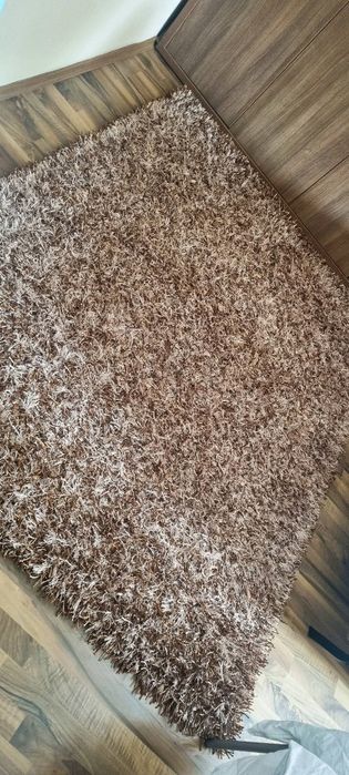 Covoare noi impecabile