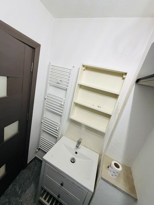 Apartament cu o camera frumos de inchiriat