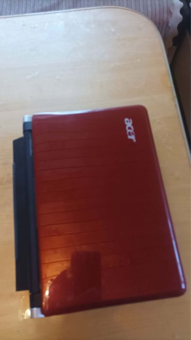 Лаптоп Netbuk Acer Aspire