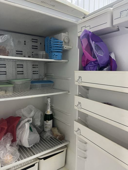 Продам хододильник Бирюса работает