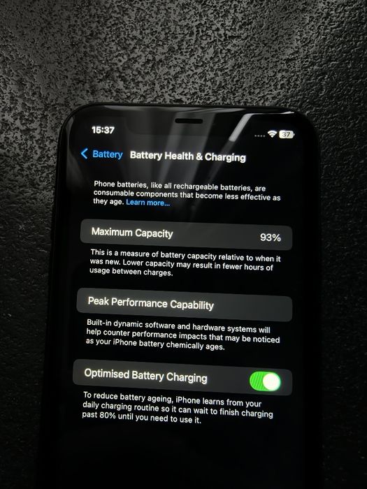 iPhone 11, ca nou, 64GB, 93% sănătate baterie