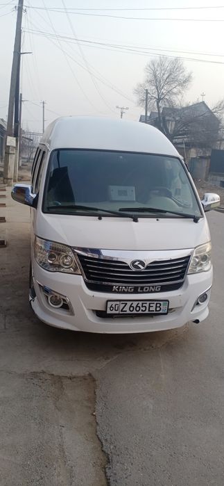 Автомобил Кинг Лонг минивен