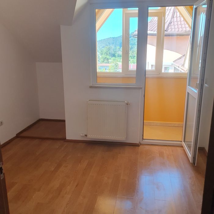 Apartament cu trei camere