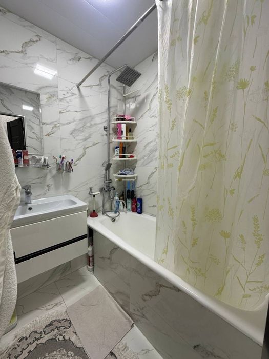 Сергелинский р-н Куйлюк массив 5 4/4/5 франция 92м2 евроремонт