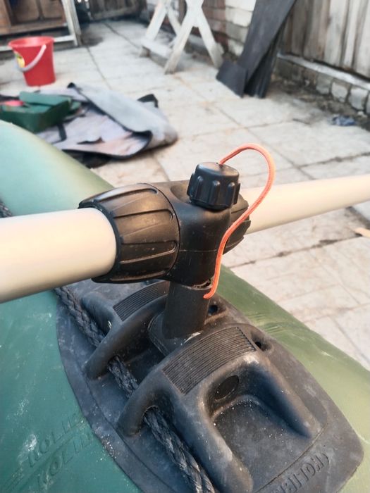 Продам лодку Колибрия