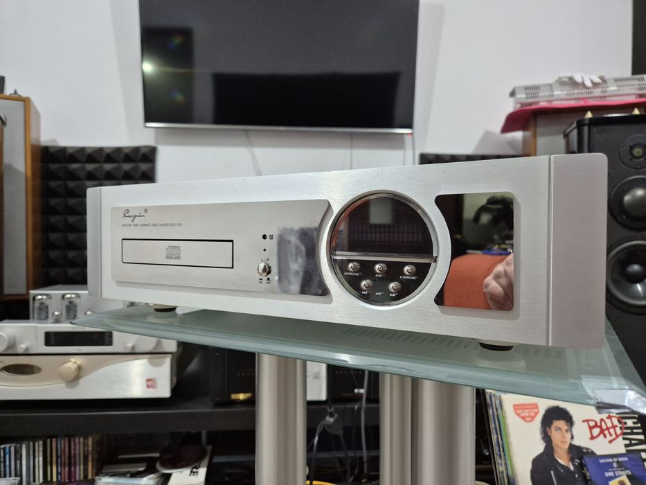 Cayin CDT 17A CD Player pe lampi