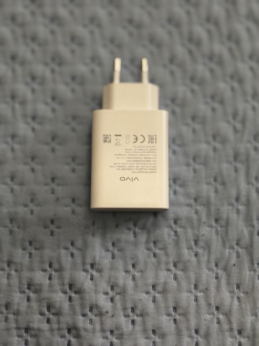 Продам телефон VIVO Y04 НОВЫЙ !!!