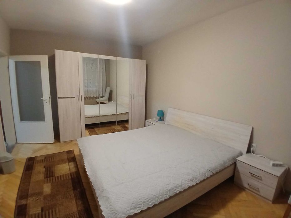 Дава се под наем Двустаен апартамент в Асеновград - 60 кв.м за 310 € - Снимка #1
